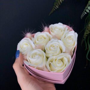 Подарункова коробка мила у вигляді троянд