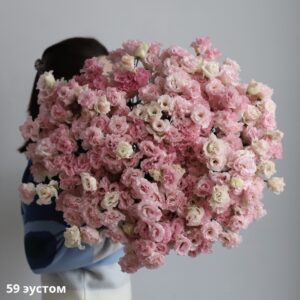 Букет з 59 еустом