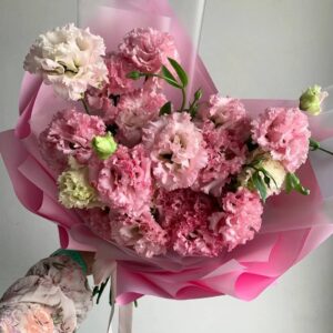 Букет ніжних еустом