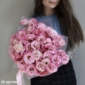 Букет із 29 рожевих еустом