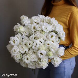 Букет із білої еустоми