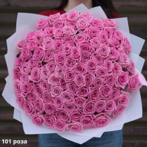 Букет із 101 рожевої троянди
