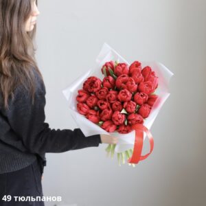 Букет тюльпанів червоних 49