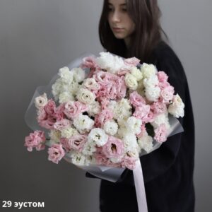 Розкішний букет 29 ніжних еустом