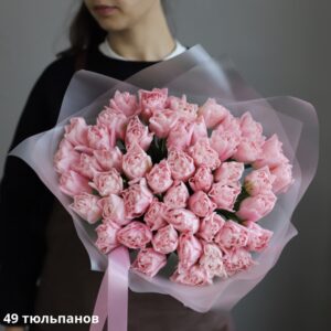 Букет 49 рожевих тюльпанів